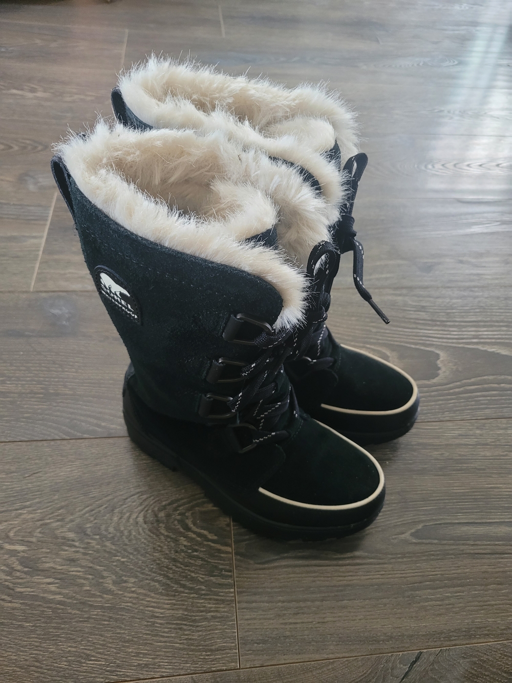 Sorel Tivoli IV Tall Winterboots in Black Women's 6